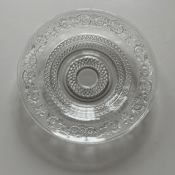 VTG - Two “Fleur de Lis” Salad Plates - Picture 1 of 5